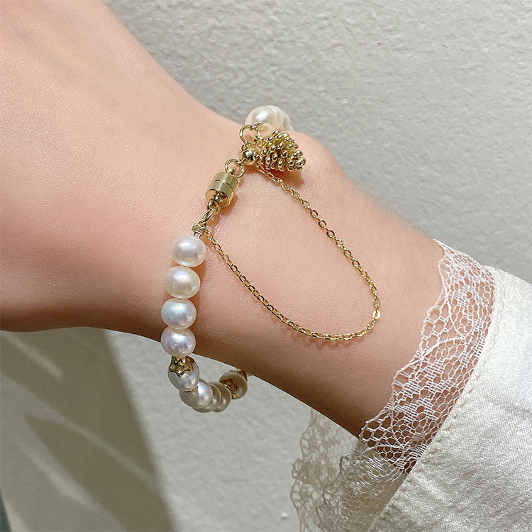 Freshwater Magnet Buckle Pinecone Bracelet