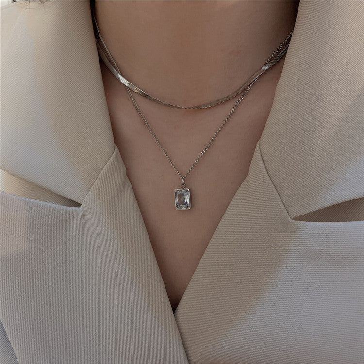 Basit çift zirkon yılan zincir kolye