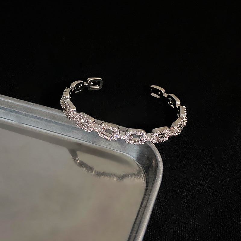 जिरकोन चेन ओपनिंग ब्रेसलेट