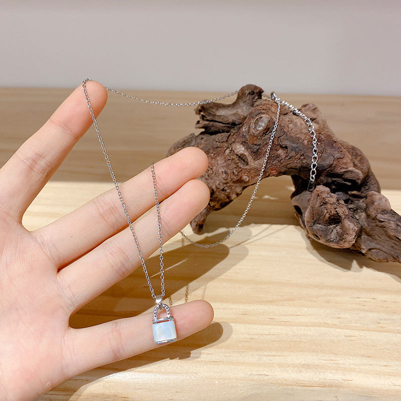 Retro lock necklace Fritillaria clavicle chain