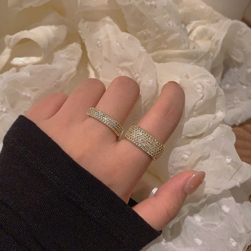 Cincin persegi berlian penuh