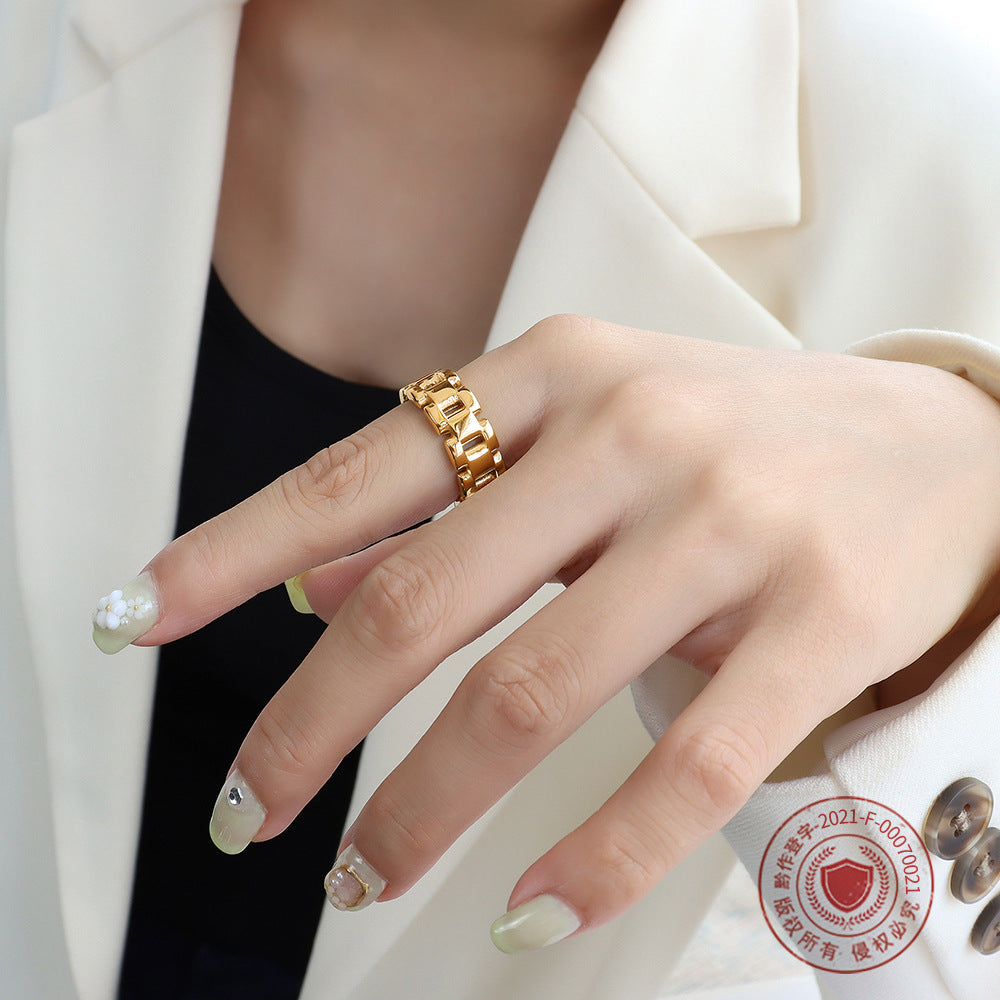 Đồng hồ dây chuyền kiểu nhẫn thực phẩm nữ nhẫn thép titan mạ vàng 18k