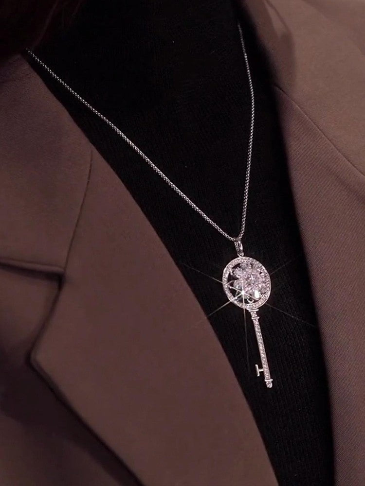 নতুন শুভ দরজা কী ঘূর্ণনযোগ্য দুল মহিলাদের ক্ল্যাভিকল চেইন