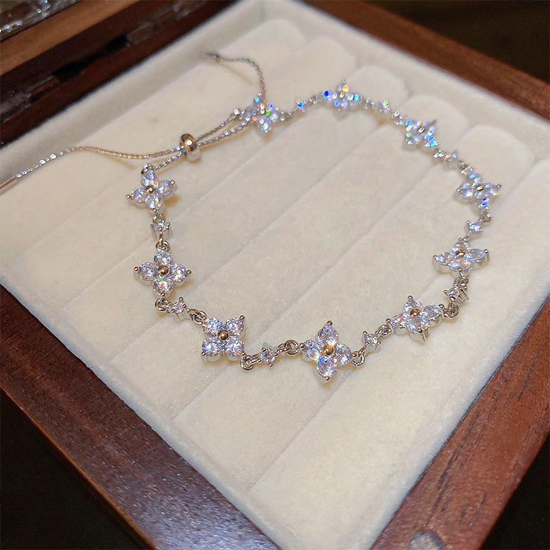 Cold Wind Zircon Flower Bracelet