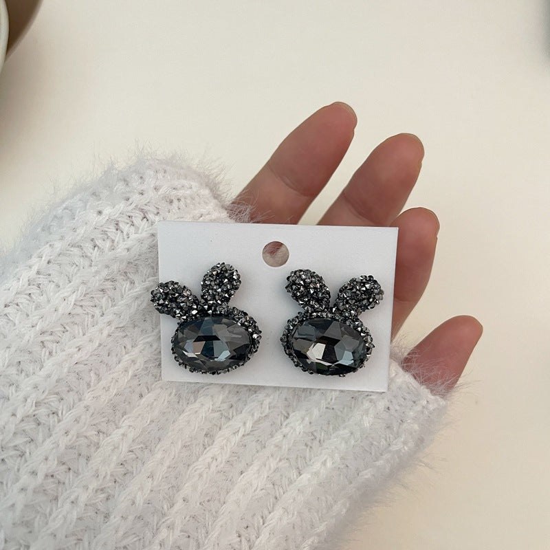 Silver needle studded with diamond bear rabbit earrings