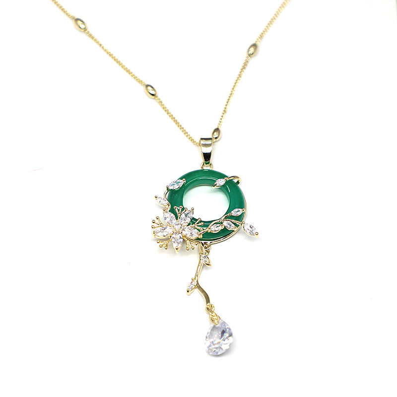 Green chalcedony ring flower crystal necklace