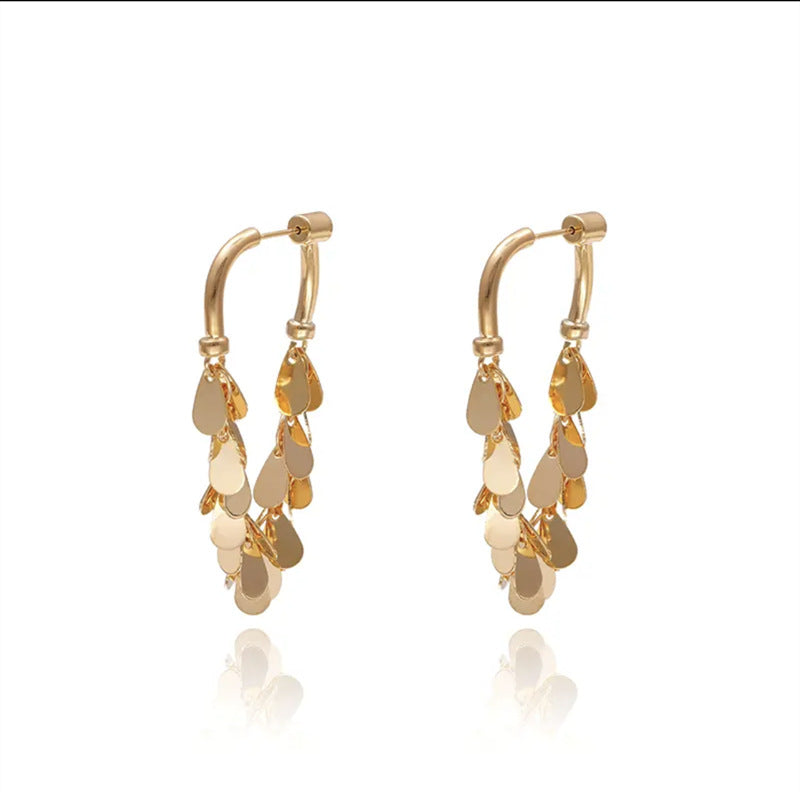 گوشواره منگوله ای پولک دار فلزی