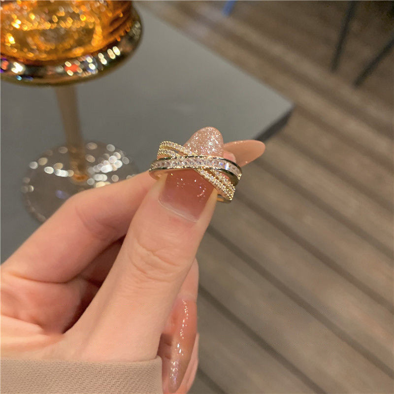 Nhẫn mở chéo kim cương zircon