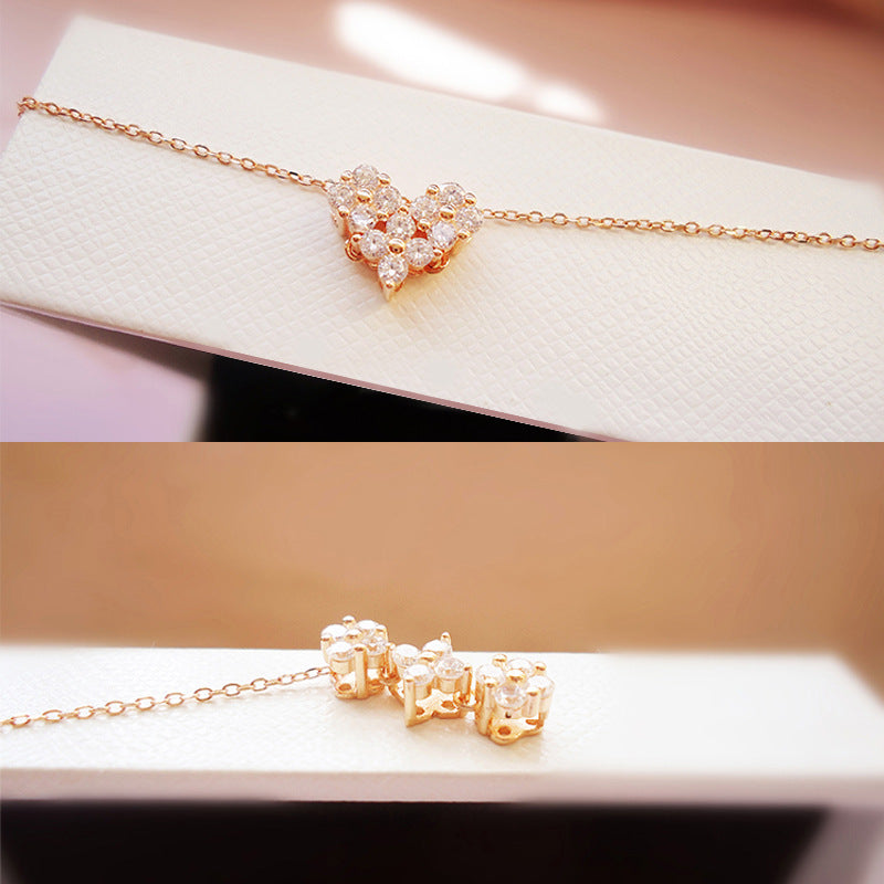 چار پتیوں کا سہ شاخہ دوہری پہننے والا دل کے سائز کا ہار