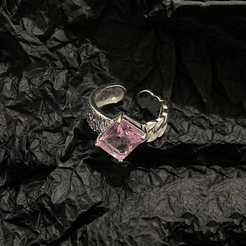 Pink Rhinestone Zircon Love Heart-Shaped Ring Cn0060