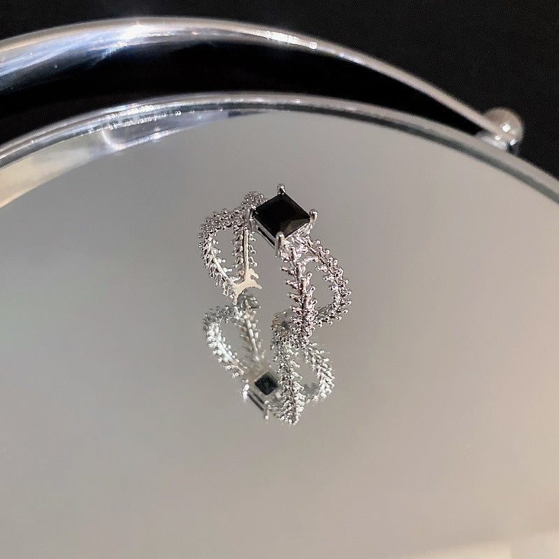 Zircon with Diamond Heart-Shaped Open Ring Cn0021