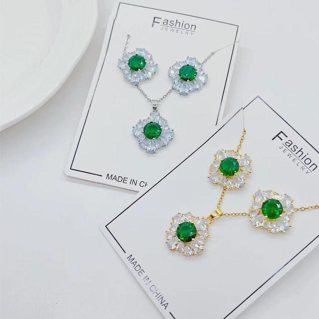 ست دو تکه گردنبند پیشرفته زیرکون گوشواره های براق مربعی قطره سبز آب بزرگ مادربزرگ