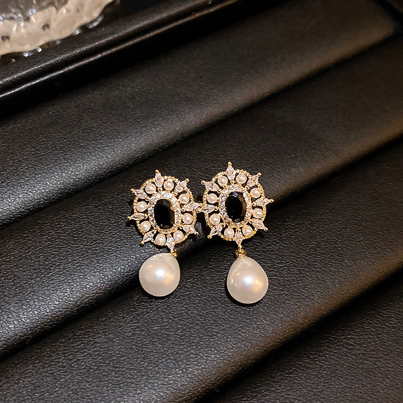 Retro Alphabet Zircon Earrings Cn0018