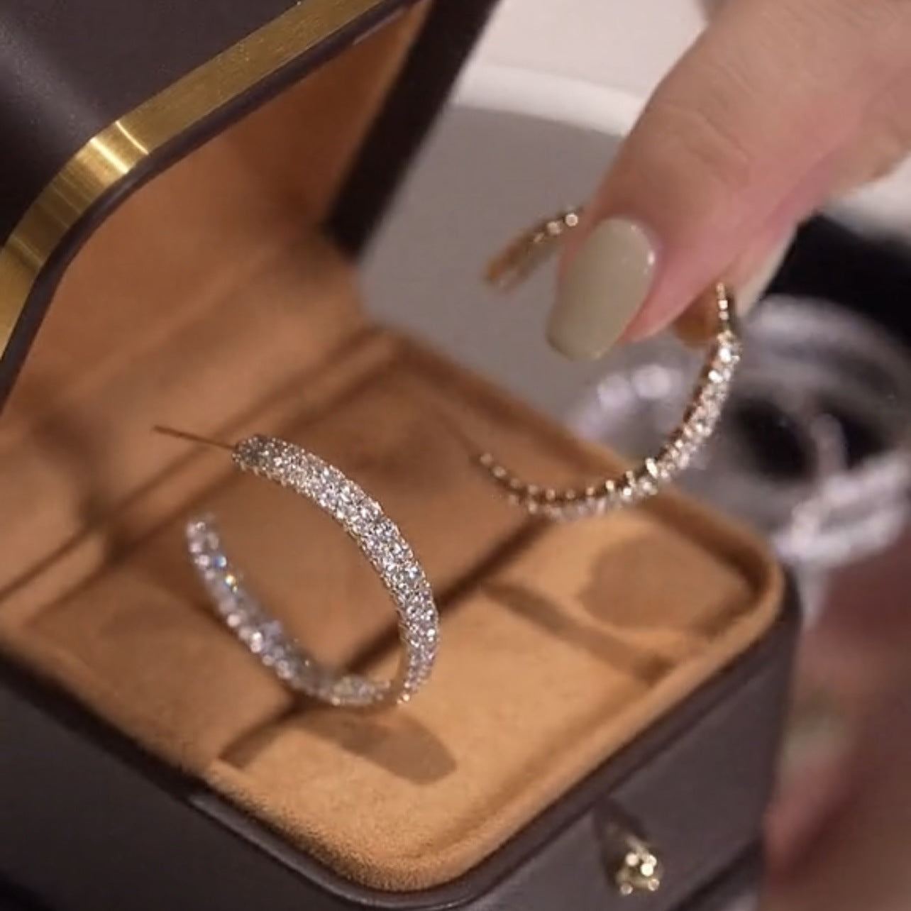 گوشواره دو طرفه حلقه گوشواره بزرگ نقره ای الماس، گوشواره دو طرفه کریستال زیرکون میکرو منبت کاری شده