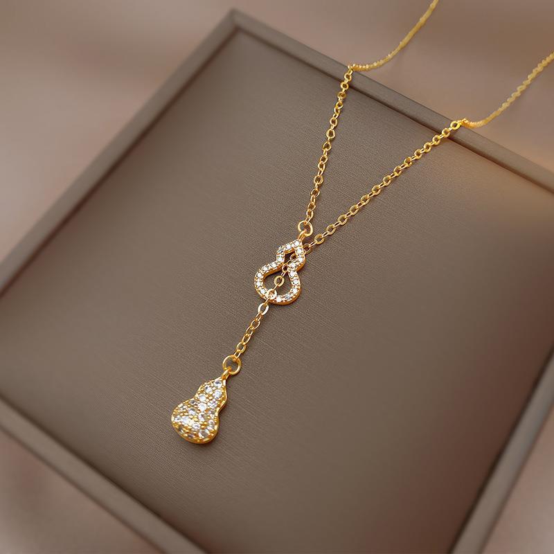 মহিলাদের জন্য কুলুঙ্গি ডিজাইন মাইক্রো-ইনলেইড লাউ নেকলেস সহজ