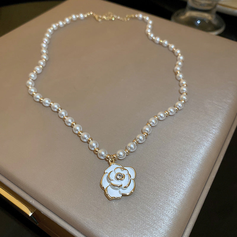 Diamond Flower Crystal Necklace Cn0023