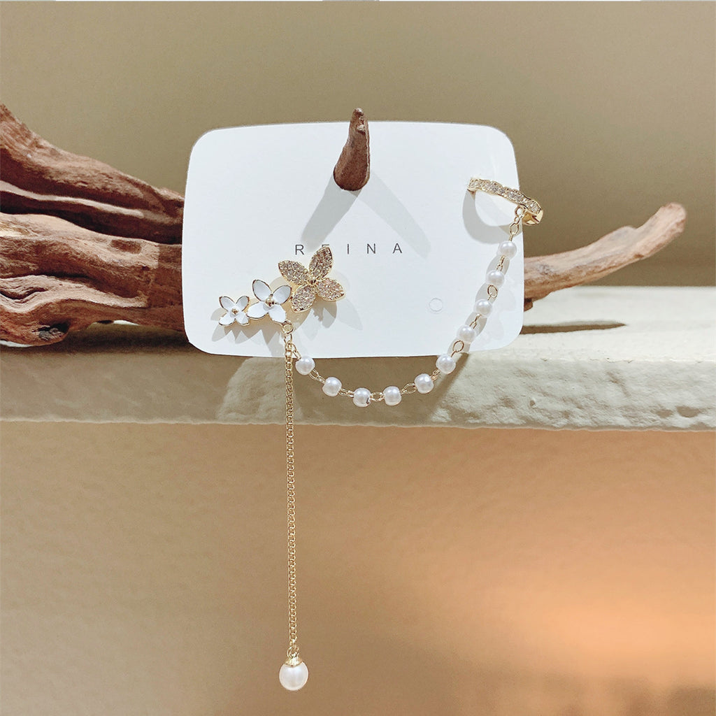 Treo tai tích hợp bướm hoa Pháp mới