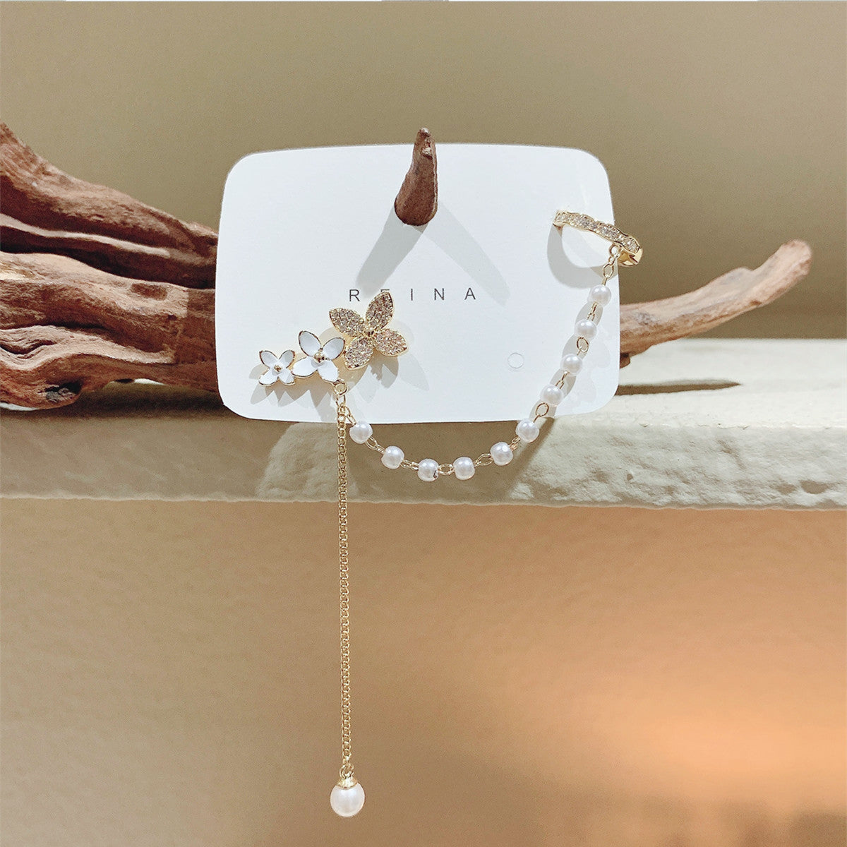 آویز گوش یکپارچه پروانه گل فرانسوی جدید