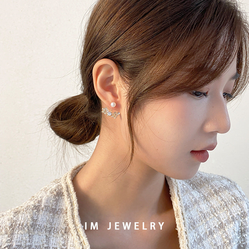 Korean Special-Interest Design Flower Female Stud Earrings Graceful Earrings
