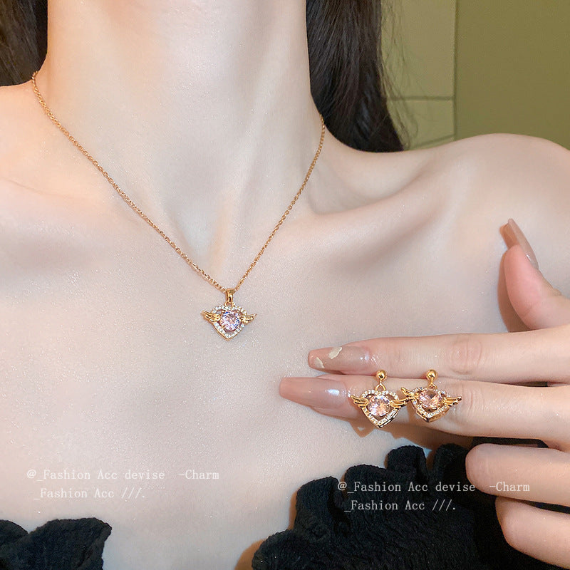Diamond Angel Wings Love Necklace Cn0041