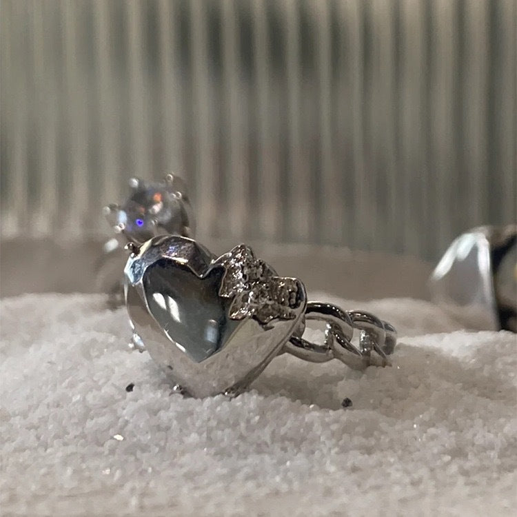 Irregular Zircon Heart-Shaped Open Ring CN0006