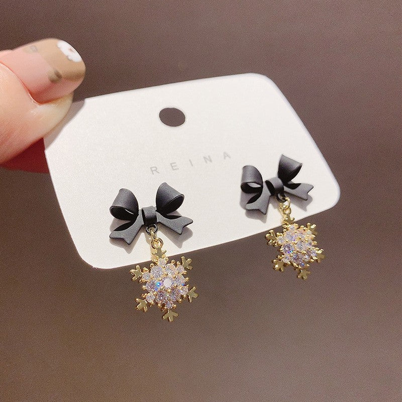 Sweet Kuchao Flu Dark Wind Ear Studs Cn0022