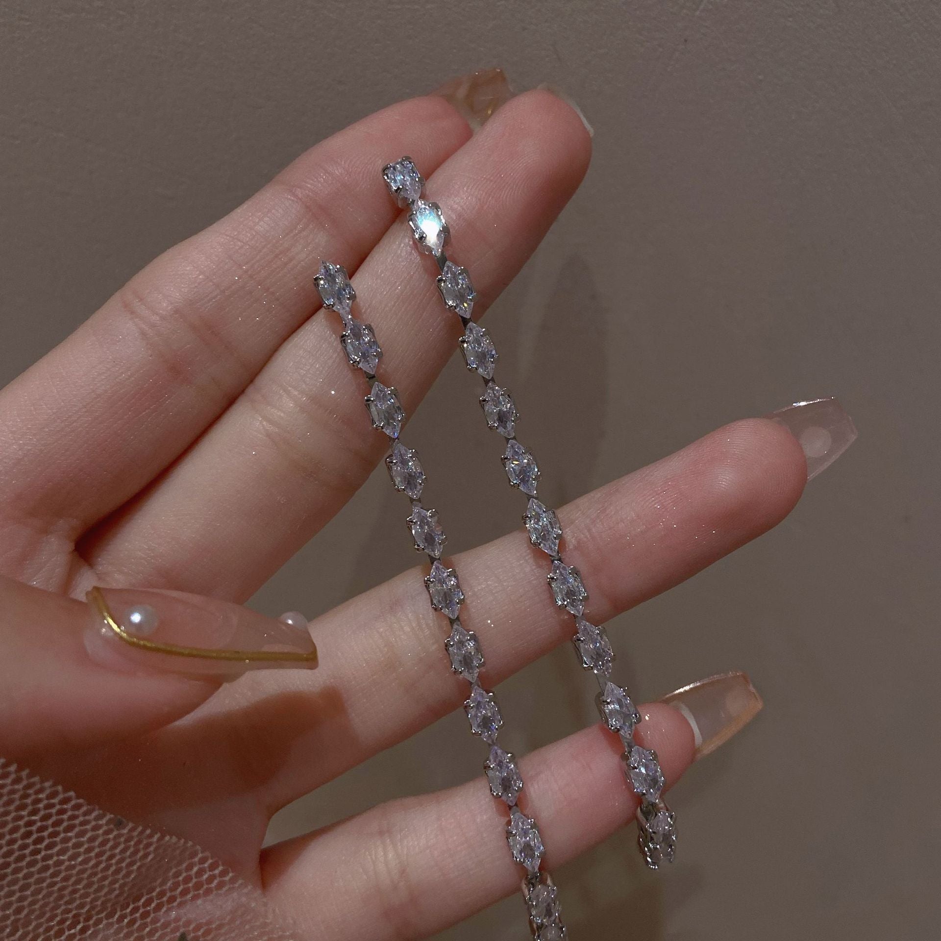 گیره گوش کویل پشه منگوله بلند بدون گوش سوراخ گوشواره زنانه