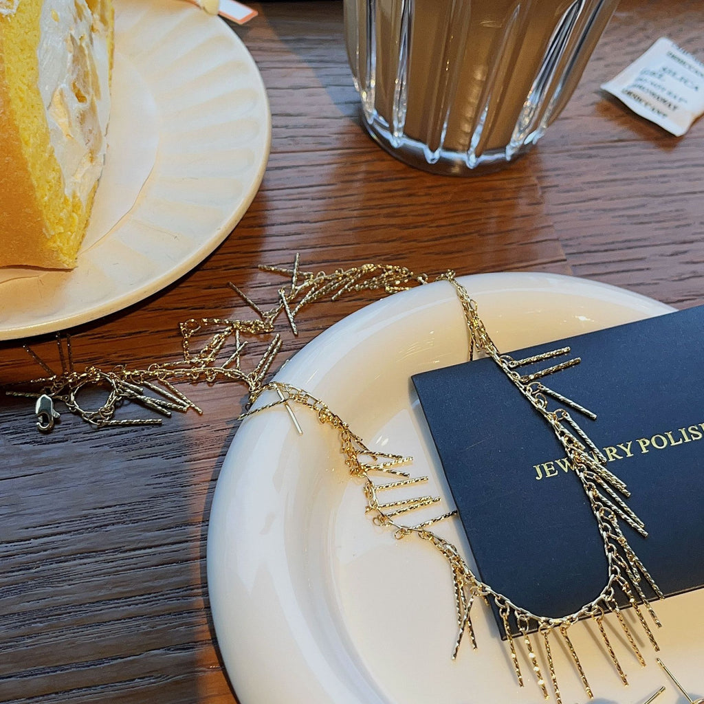 কুলুঙ্গি স্বভাব অনিয়মিত ট্যাসেল নেকলেস মহিলা মেটাল চেইন জ্যামিতিক ক্ল্যাভিকল চেইন