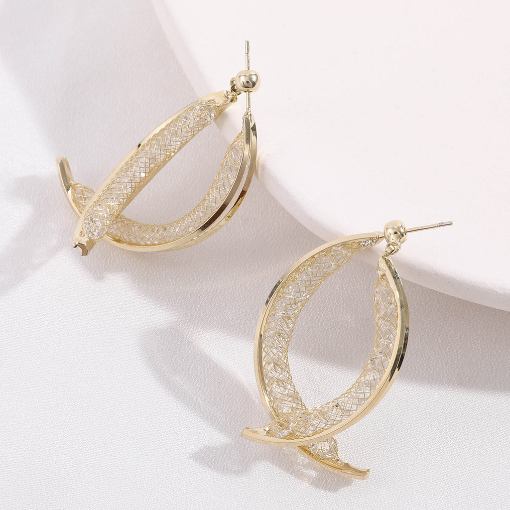 Châu Âu và Châu Mỹ Cá Tính Lưới Rỗng Kim Loại Mặt Trước Và Mặt Sau Chéo Bông Tai Thời Trang