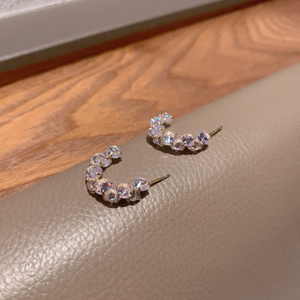 Zirkon Berbentuk C Anting Wanita Temperamen Liar Dipersonalisasi Anting