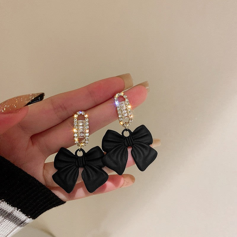 Sweet Kuchao Flu Dark Wind Ear Studs Cn0022