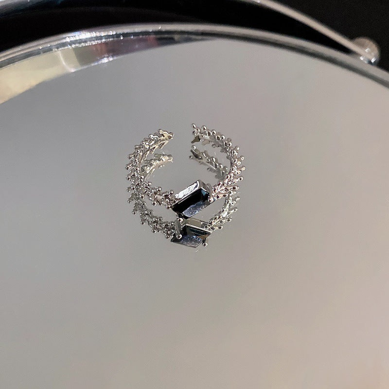 Zircon with Diamond Heart-Shaped Open Ring Cn0021