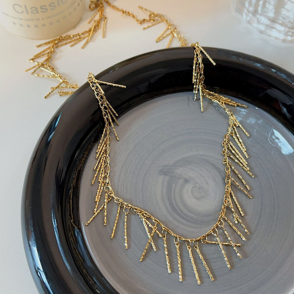 কুলুঙ্গি স্বভাব অনিয়মিত ট্যাসেল নেকলেস মহিলা মেটাল চেইন জ্যামিতিক ক্ল্যাভিকল চেইন