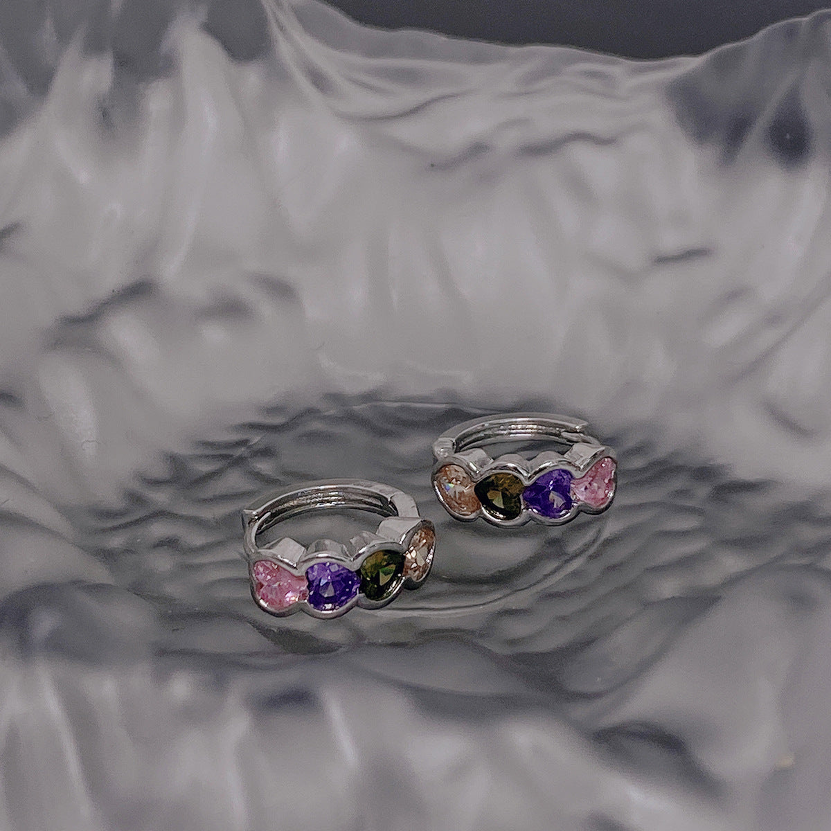 Color Serial Loving Heart Zircon Ear Clip Cn0073