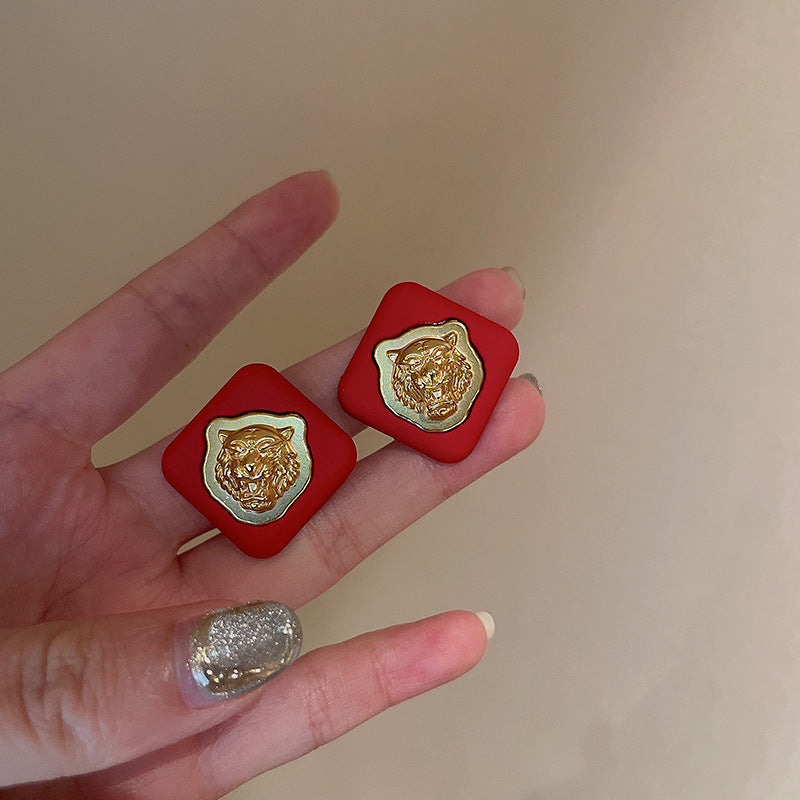 Retro Minority Earrings Cn0040