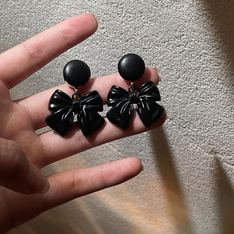 Sweet Kuchao Flu Dark Wind Ear Studs Cn0022