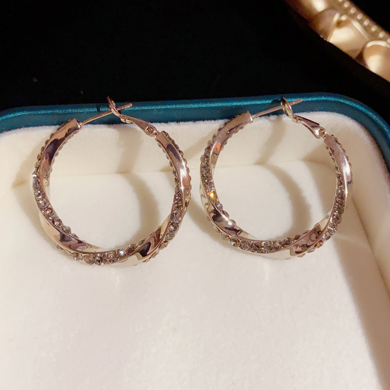 حلقه گوش بزرگ تابیده الماس