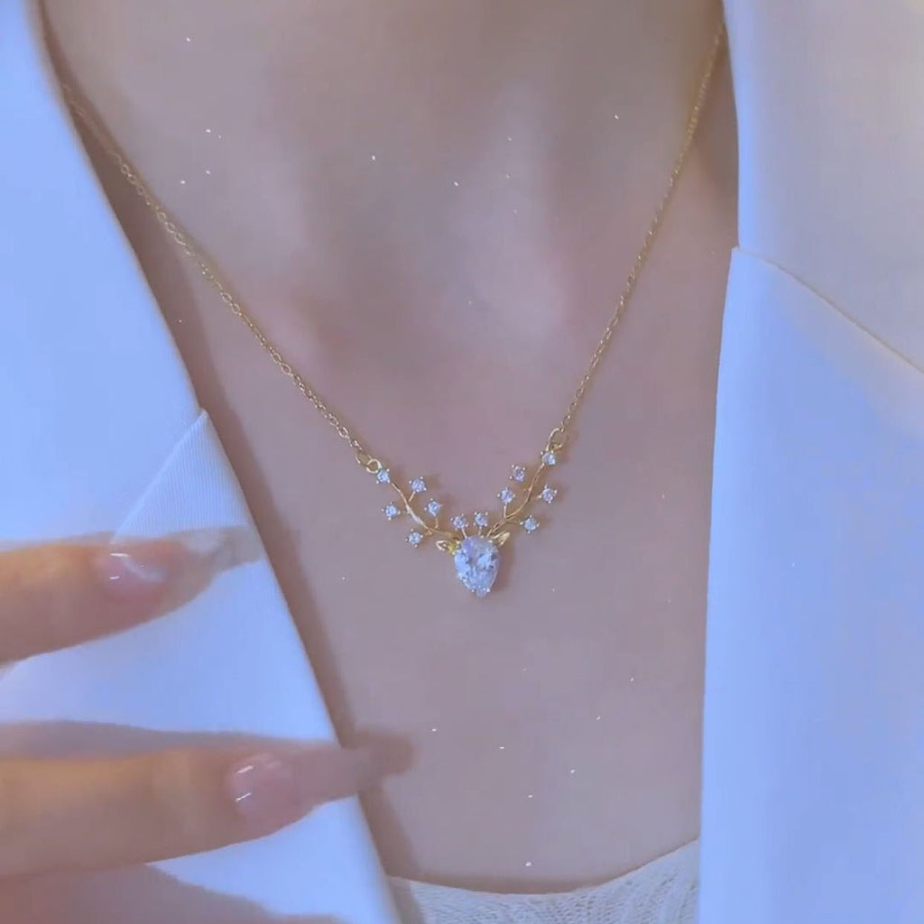 Little Dear Necklace Female Clavicle Chain