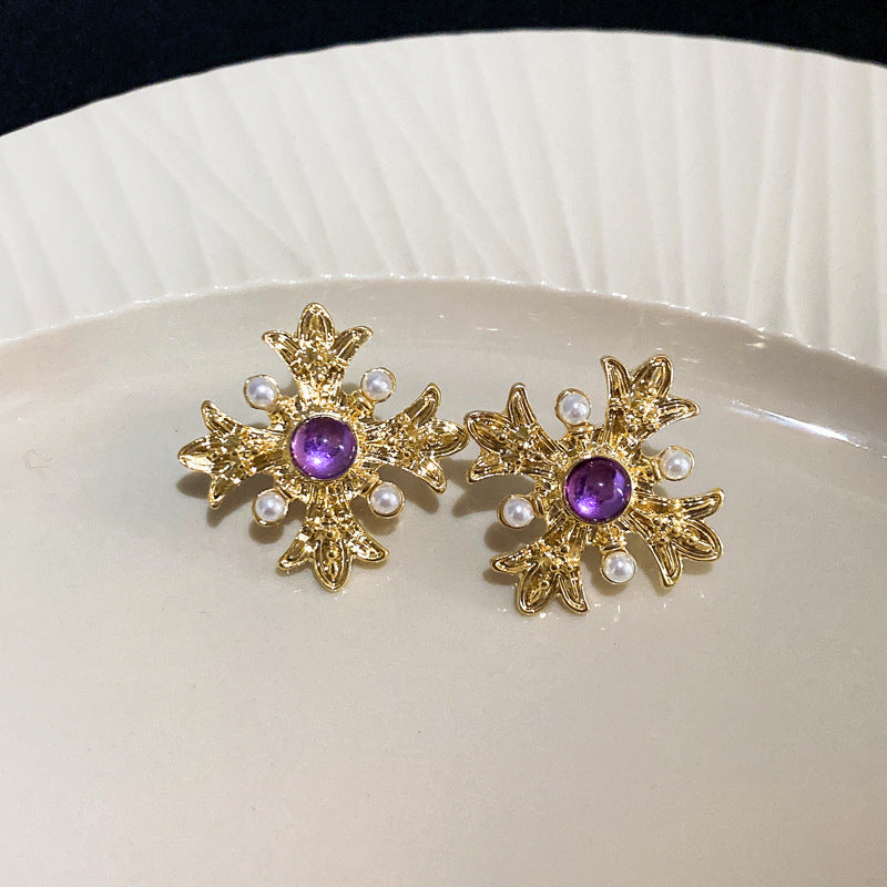 Love Palace Style Retro Stud Earrings Cn0019