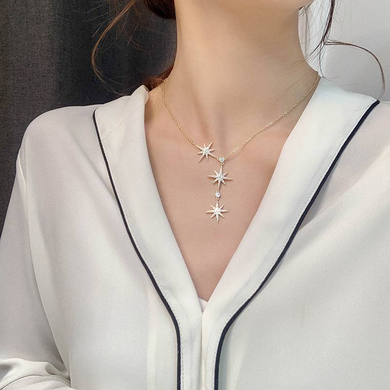 মহিলাদের জন্য আট-পয়েন্টেড তারকা দুল নেকলেস