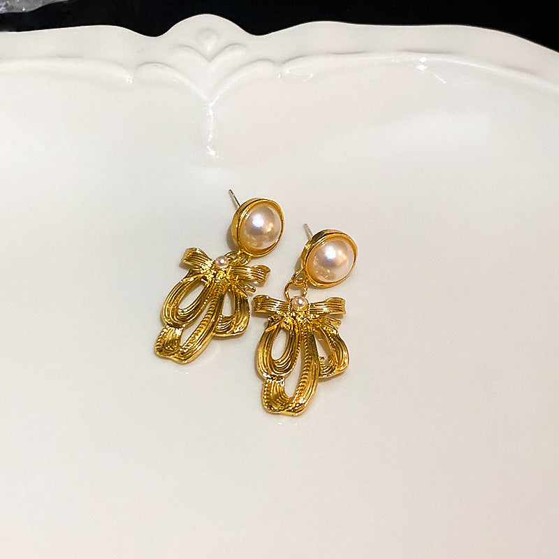 Love Palace Style Retro Stud Earrings Cn0019