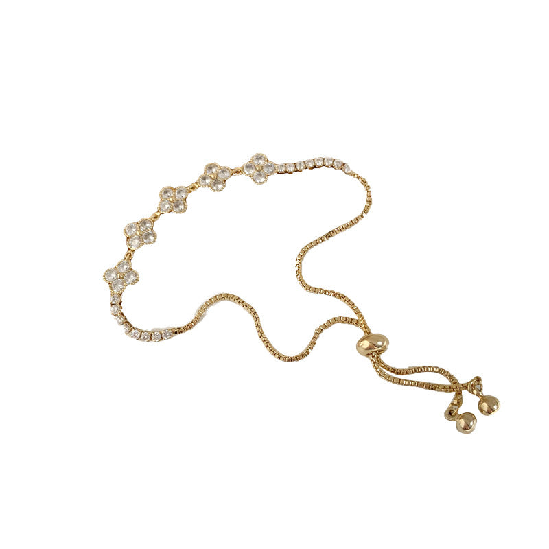 Retro Micro Inlaid Zircon Four-Leaf Flower Bracelet