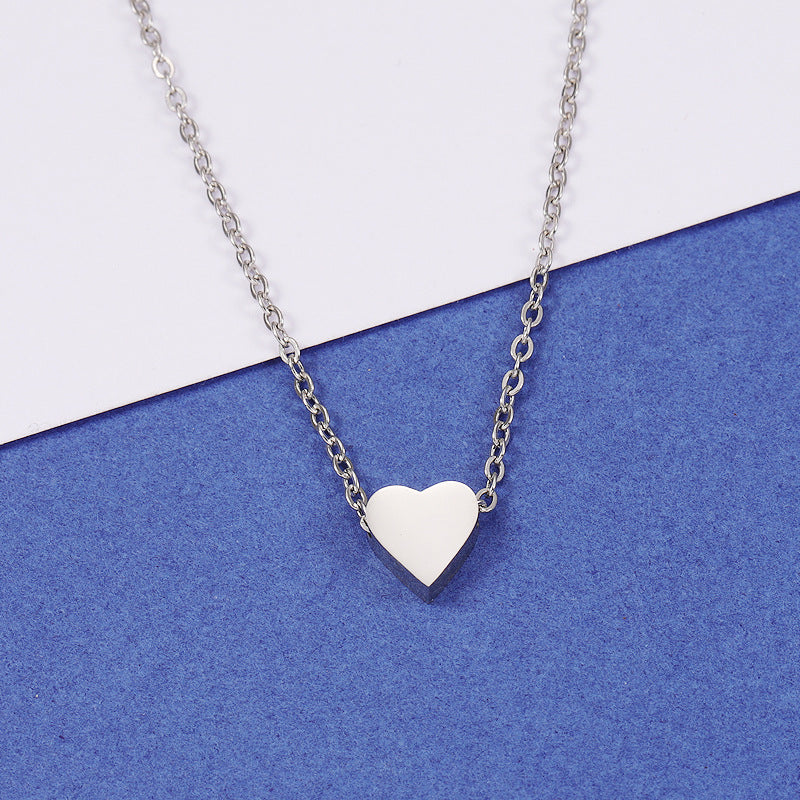 Perforated heart-shaped clavicle chain necklace cn0267