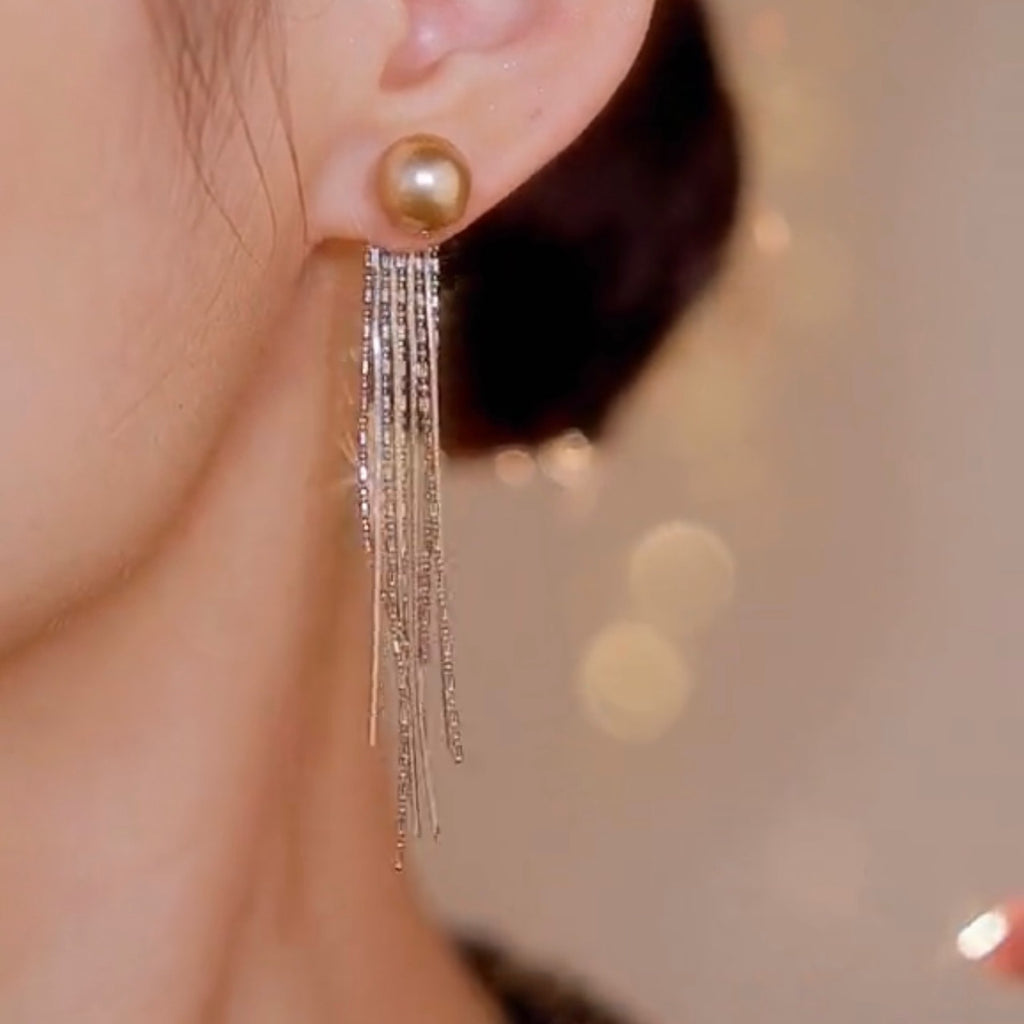 Hoa tai tua rua gắn phía sau phong cách cổ điển