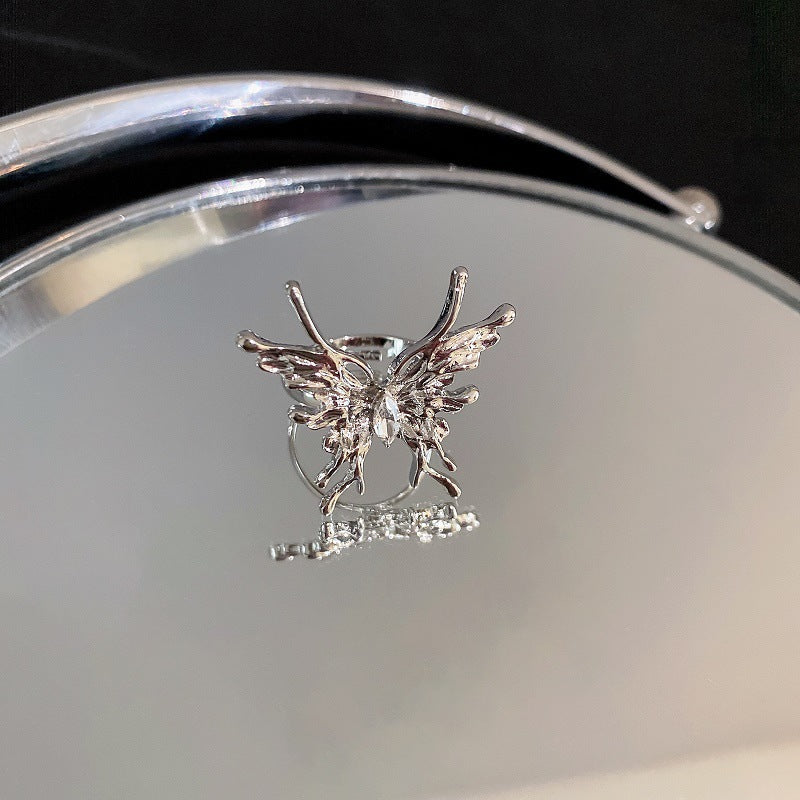 Zircon with Diamond Heart-Shaped Open Ring Cn0021