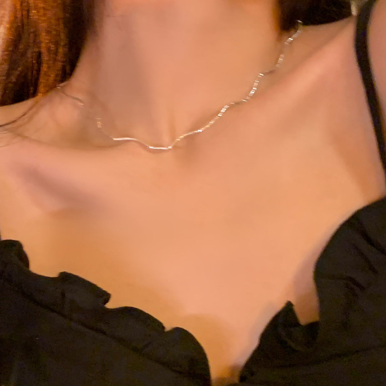 Basit dalgalı boyun zinciri