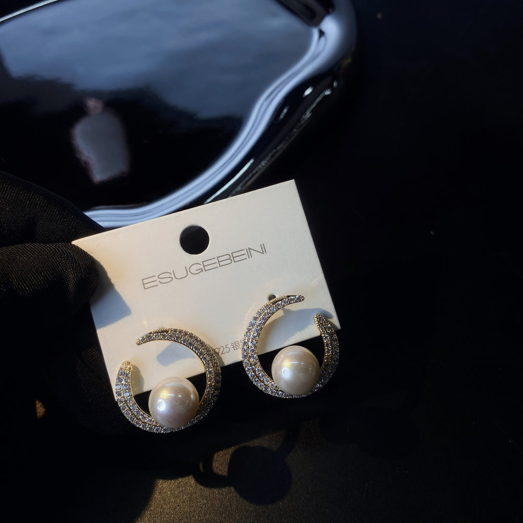 Bông tai hình mặt trăng Micro Rhinestone mới