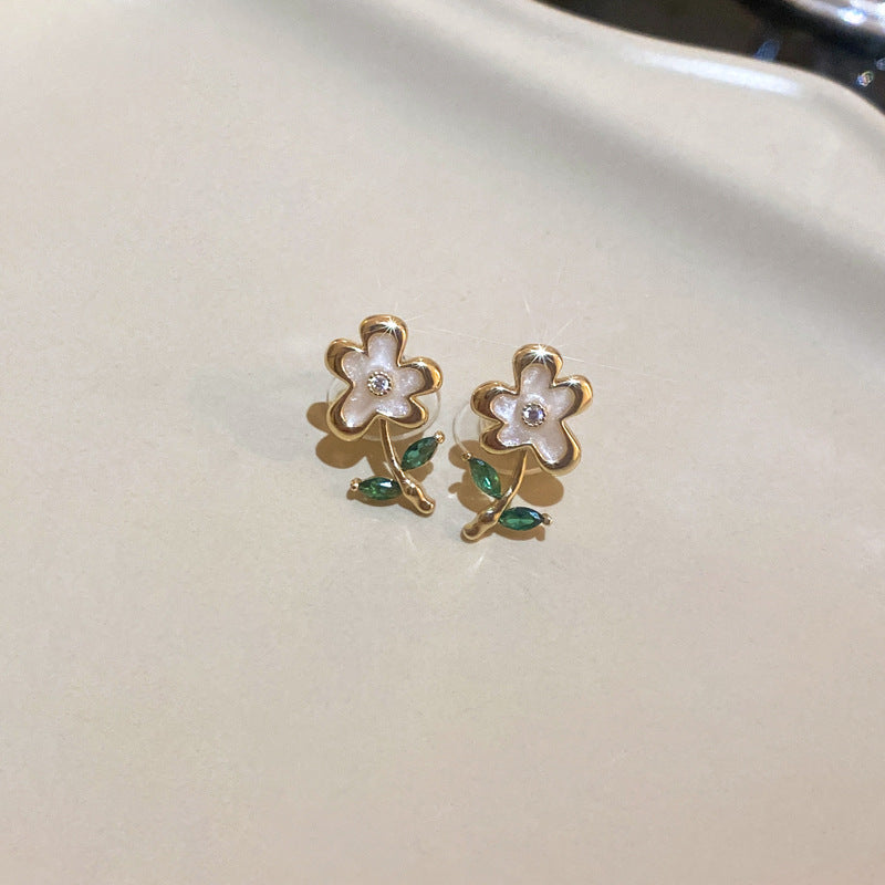 Silver Needle Flower Earrings Cn0020