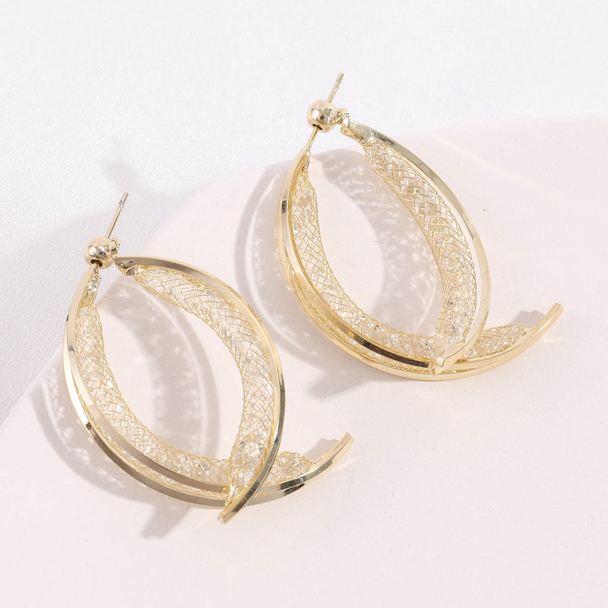 گوشواره های میخی مد صلیب جلو و پشت توخالی مشبک شخصی اروپایی و آمریکایی