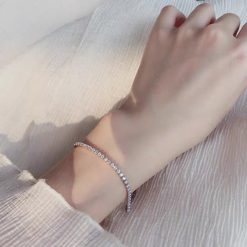 फैशन और पूरी तरह से जड़ा हुआ स्टर्लिंग सिल्वर ब्रेसलेट